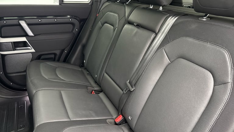 2022 Land Rover Defender 110 3.0 D250 MHEV X-Dynamic SE SUV 5dr Diesel Auto 4WD Euro 6 (s/s) (250...