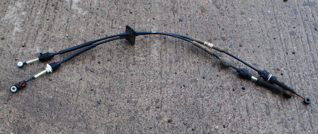 2015-2019 VAUXHALL VIVARO RENAULT TRAFIC 1.6 TDI GEARBOX CABLES 349357201R