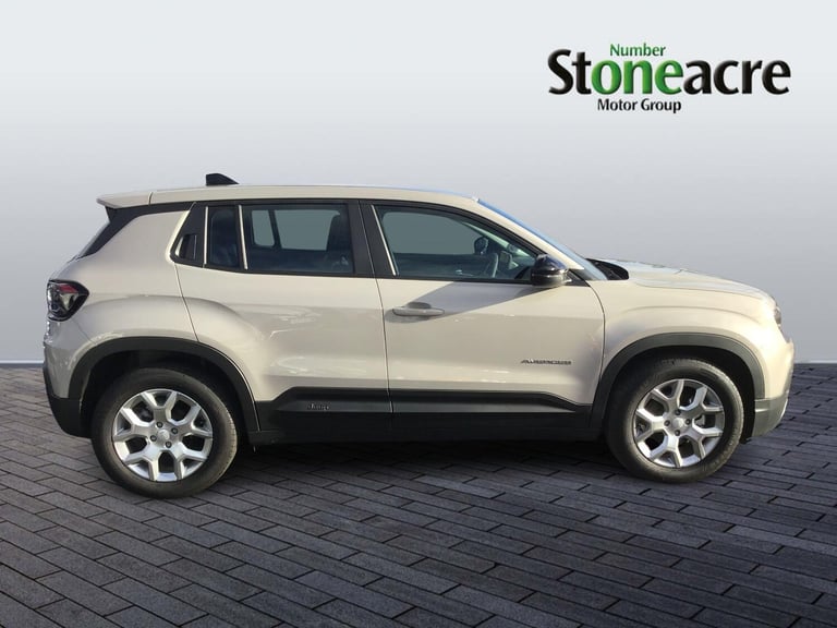 2025 Jeep Avenger Altitude 1.2 100hp Mt HATCHBACK Petrol Manual