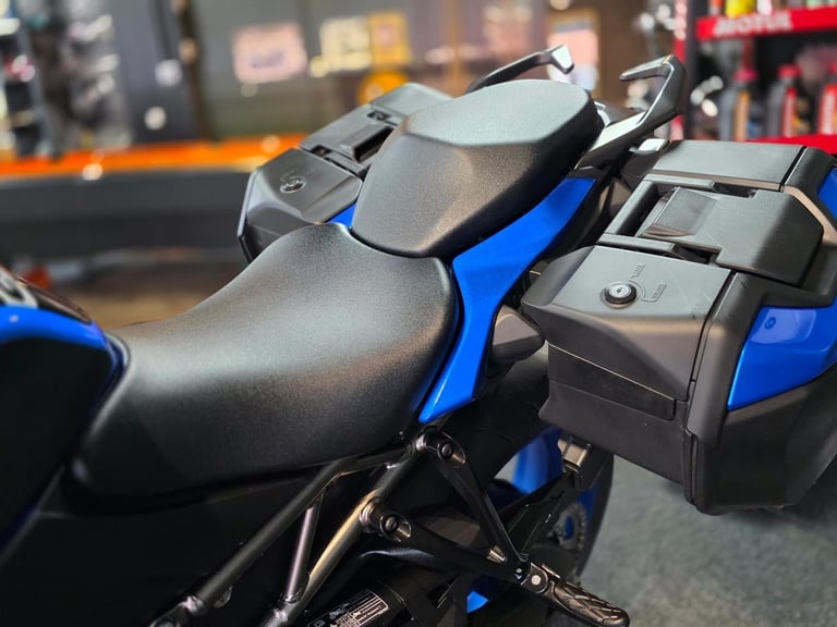 2023 SUZUKI GSX-S 1000 GT LUGGAGE WITH 4,870 MILE'S 