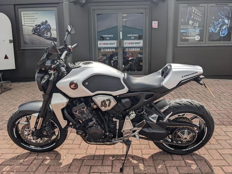 HONDA CB1000R PLUS 2020 - FULL ARROW SYSTEM - HEATED GRIPS - ASV LEVERS - SCREEN