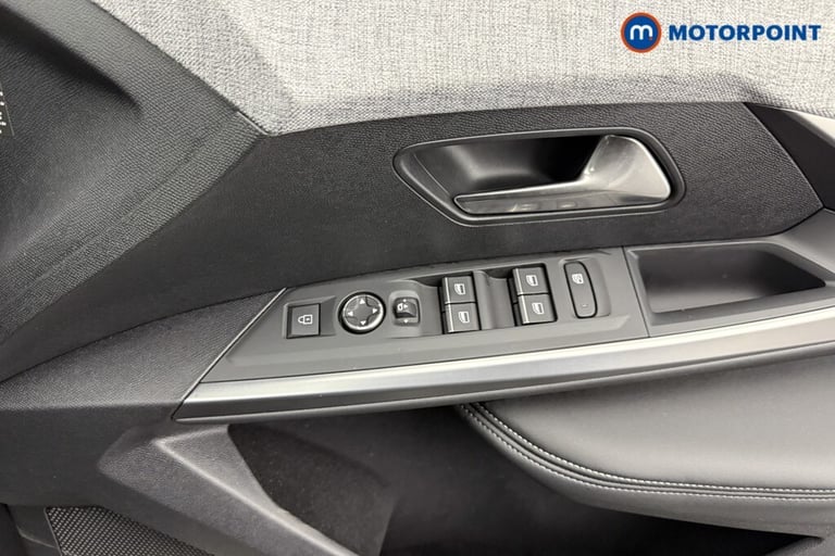 2024 Peugeot 3008 1.2 Hybrid 136 GT 5dr e-DSC6 SUV Petrol Automatic