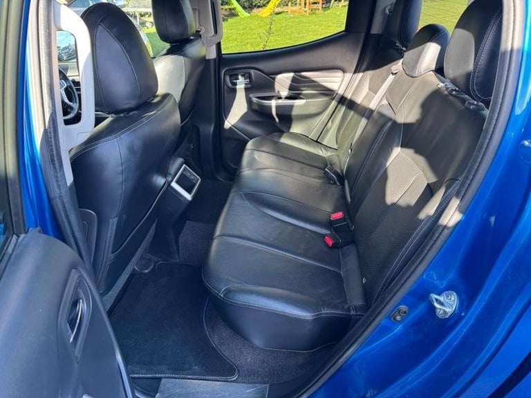 MITSUBISHI L200 2.2 DI-D DC Barbarian 4WD Euro 6 (s/s) 4dr Blue Manual Diesel 20