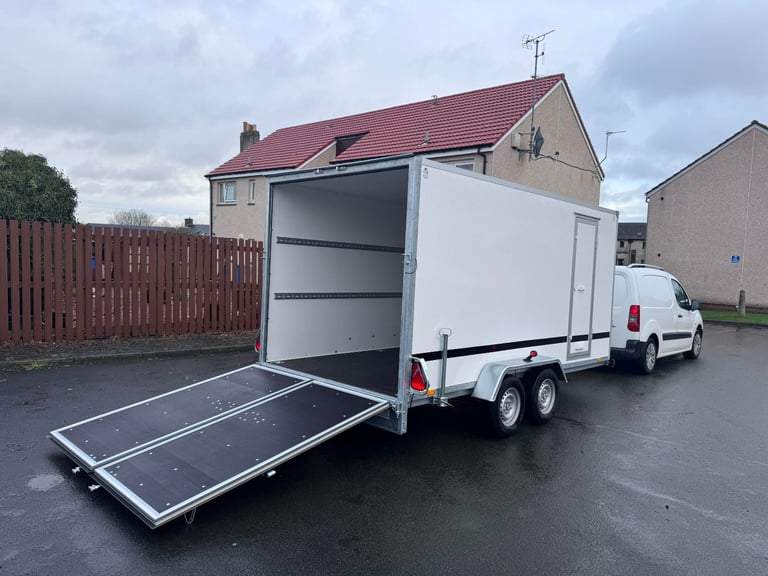 BRAND NEW 400cm x 200cm x 200cm TWIN AXLE BOX TRAILER WITH DUO DOORS 2700KG