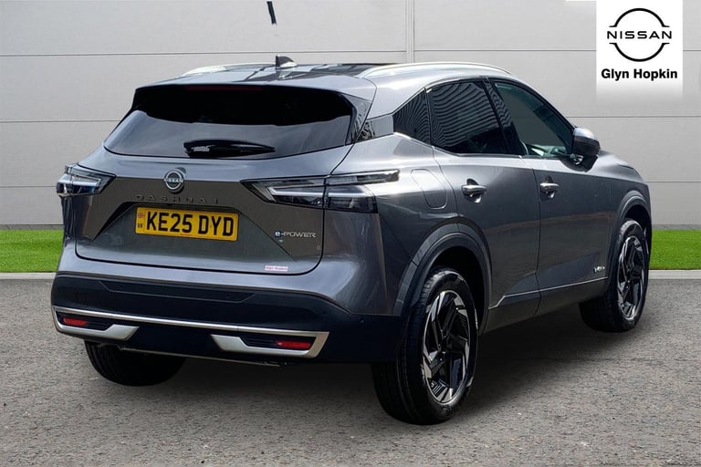 2025 Nissan Qashqai 1.5 E-Power N-Connecta [Glass Roof] 5dr Auto Hatchback Hybrid Automatic