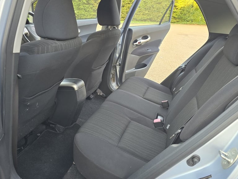 2007 Toyota Auris 1.6 Automatic VVTi TR MM 5dr . 87000 Miles . CHEAP on Fuel. GOOD Car. HATCHBACK...