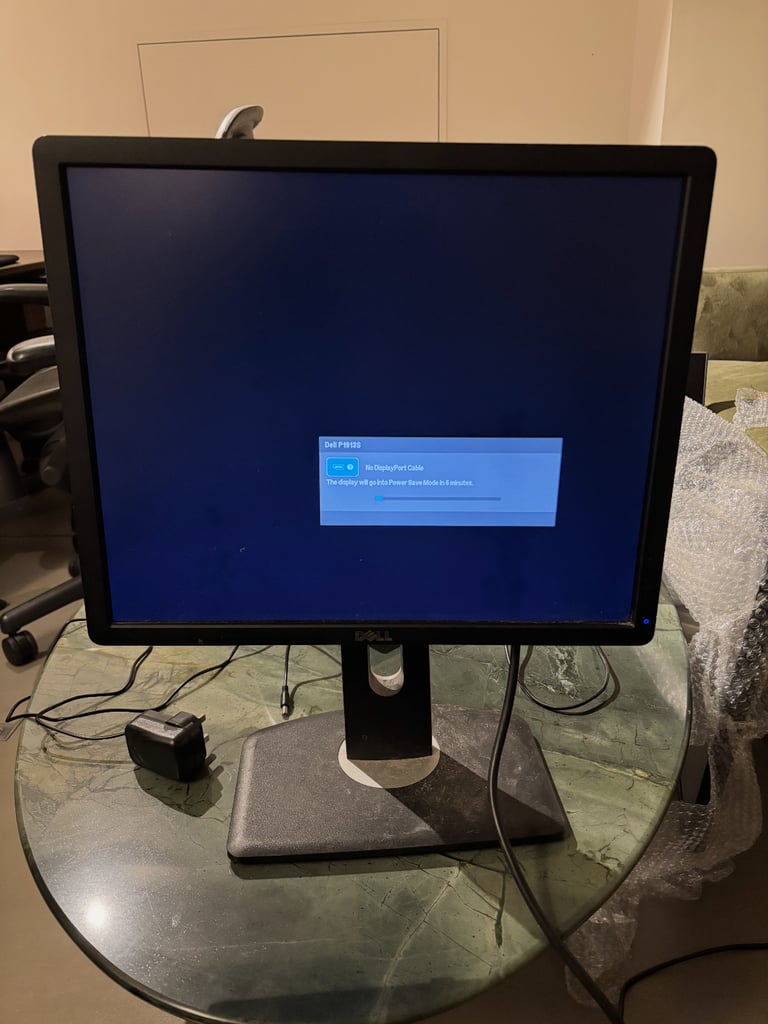 image for Dell P1917S 19" 1280x1024 IPS LED Monitor - Black and Silver