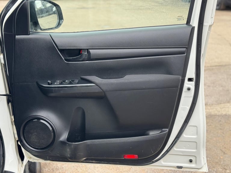 2019 Toyota Hilux Active D/Cab Pick Up 2.4 D-4D PICK UP DIESEL Manual