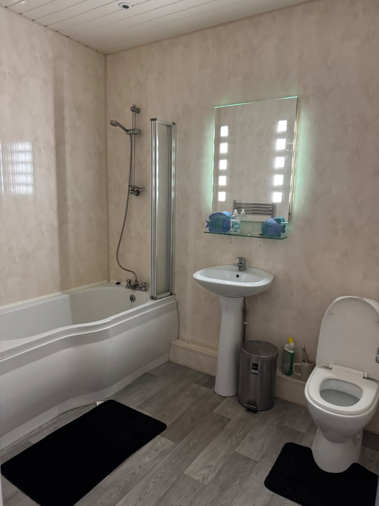 Fully furnished house to rent perfect for contractors 