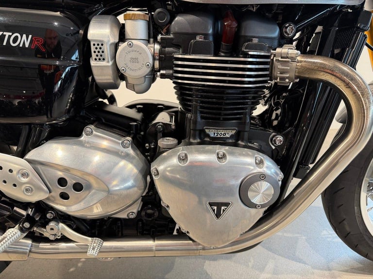 2019 TRIUMPH THRUXTON 1200 R, '19 Plate with 4592 miles