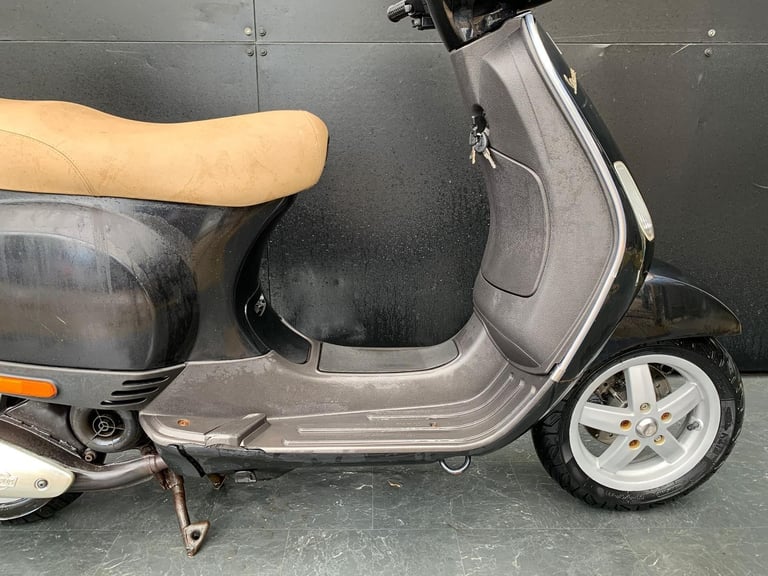 PIAGGIO VESPA LX50 PROJECT SCOOTER 50cc 2 STROKE HPI CLEAR