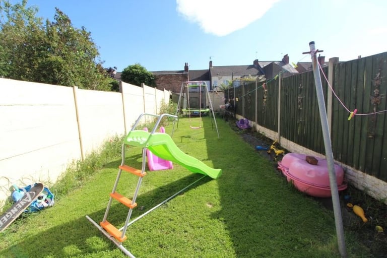 3 Bedroom House To Let in LE67