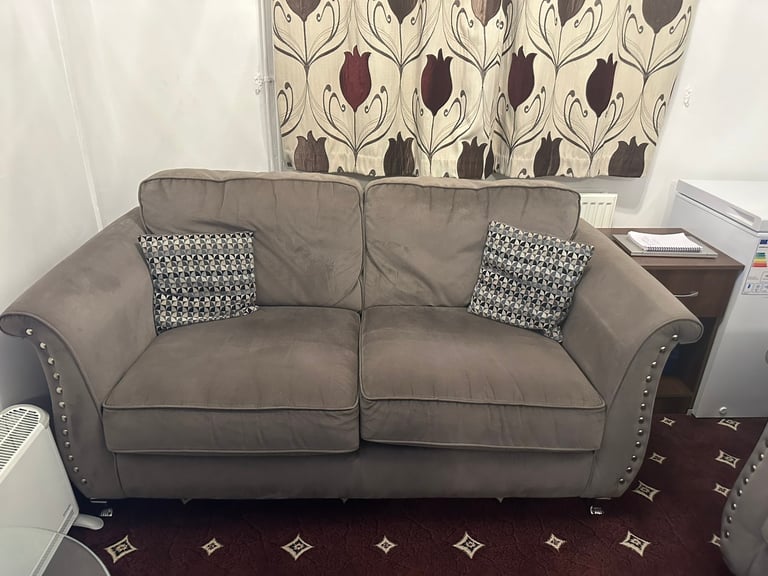 3 Seater Sofa For In Luton