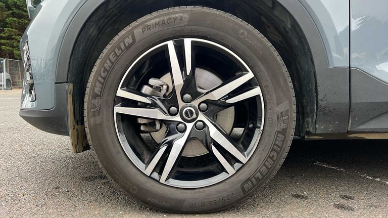 2022 Volvo XC40 2.0 B3P Plus Dark 5dr Auto SUV Petrol Automatic