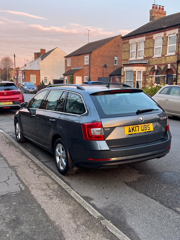 Skoda, OCTAVIA, Estate, 2017, Manual, 1598 (cc), 5 doors