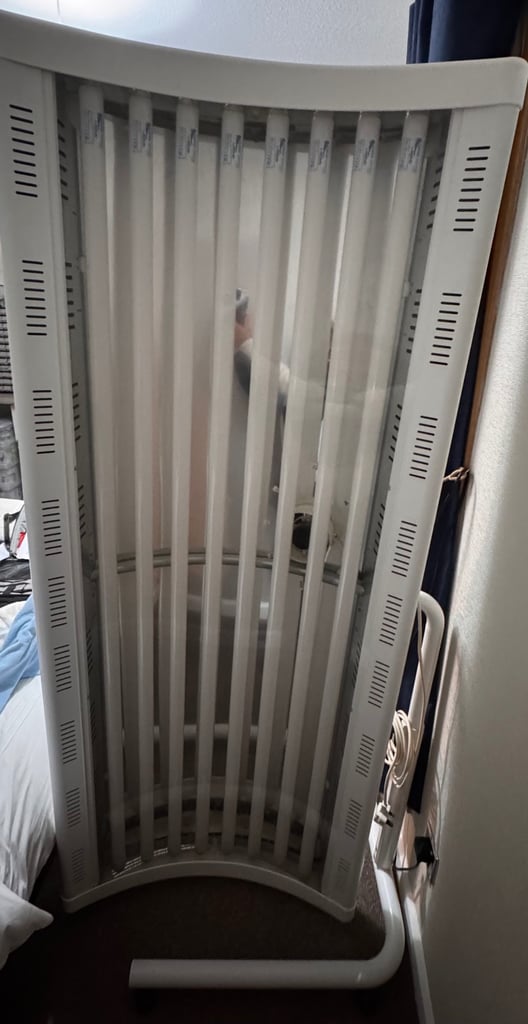 Phillips 8 tube sunbed canopy tanning bed model HB554 