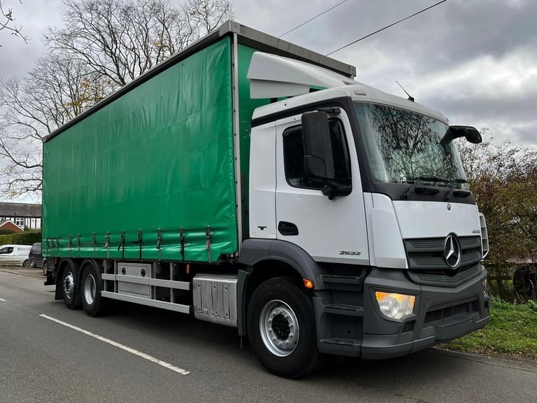 2015 Mercedes-Benz ANTOS 2532 26T CURTAIN SIDER
