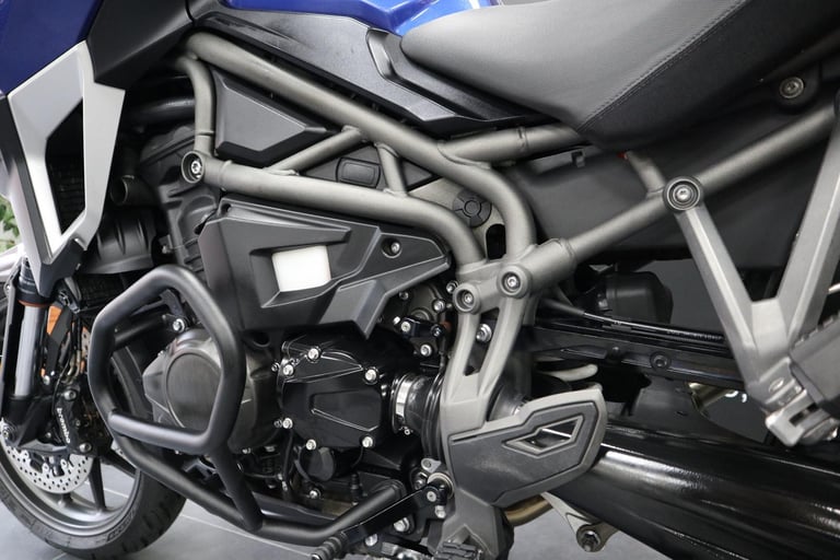 Triumph Tiger Explorer XRX. 2 Owners, Genuine Triumph Metal Side Boxes