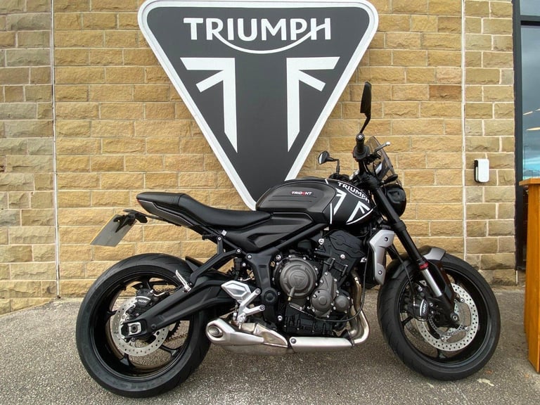 TRIUMPH TRIDENT 660, Tail Tidy,Heated Grips,Quickshifter.