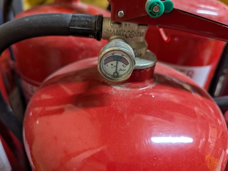 Water and powder Fire extinguisher 