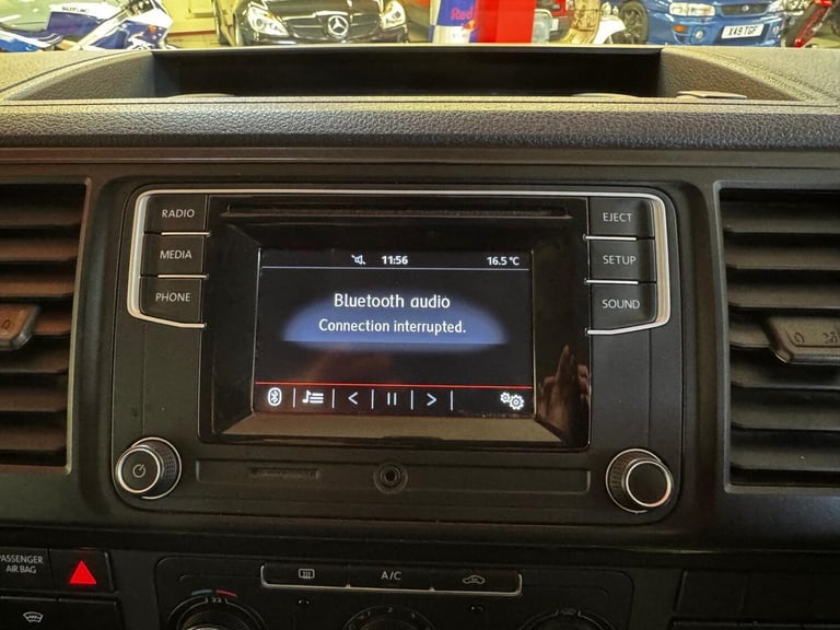 2017 Volkswagen Transporter 2.0 BiTDI T32 BlueMotion Tech Highline Kombi FWD SWB Euro 6 (s/s) 5dr...