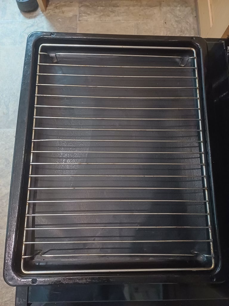 Lamona single fan oven LAM3400 Stainless Steel H595xW594xD567