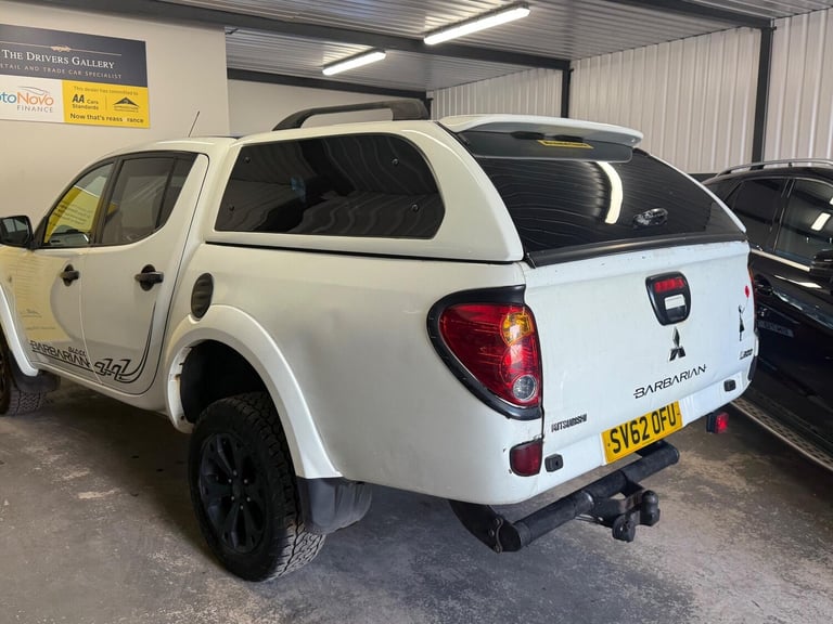 2012 Mitsubishi L200 2.5 DI-D Barbarian Black 4WD Euro 5 4dr (LB) PICK UP Diesel Manual