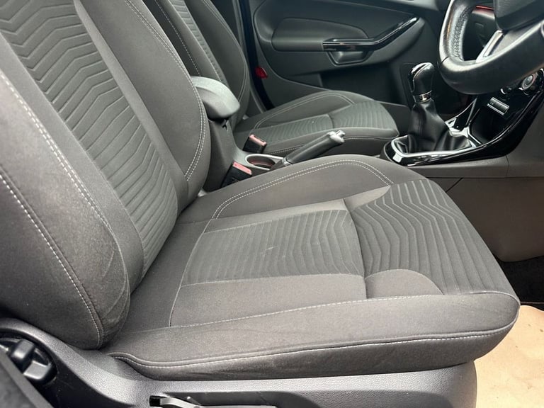 2014 Ford Fiesta 1.0T ECOBOOST TITANIUM 5dr (s/s)  WITH SERVICE HISTORY  Hatchback Petrol Manual