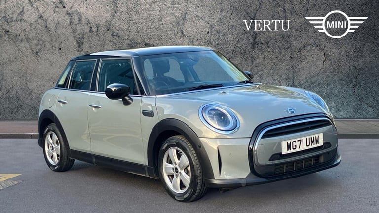 image for 2021 MINI Hatch 1.5 Cooper Classic 5dr Auto [Comfort Pack] Petrol Hatchback Hatchback Petrol Auto...