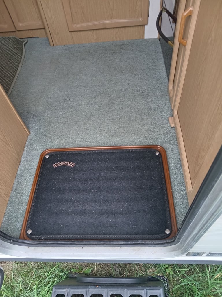 vanroyce caravan 2 berth