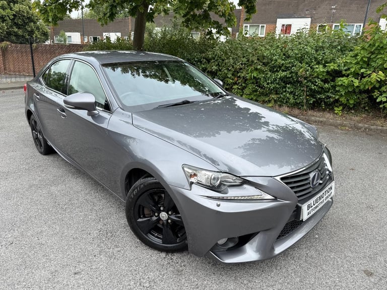 image for ✿2014/14 Lexus IS 300h SE 4dr CVT Auto, Petrol/Electric Hybrid ✿LOW MILEAGE✿