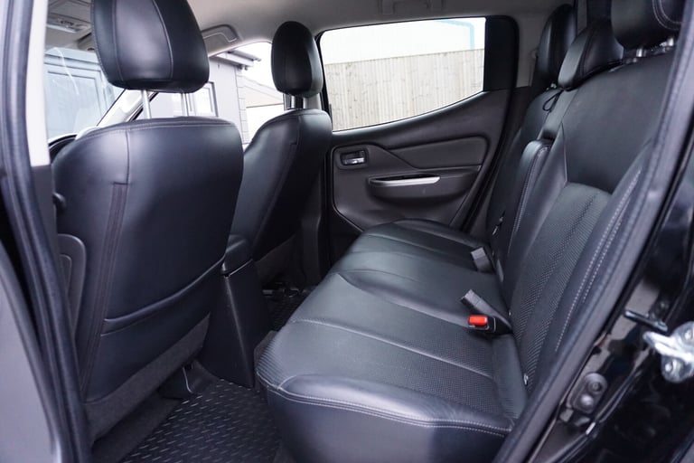 2015 Mitsubishi L200 Double Cab DI-D 178 Warrior 4WD *OUTSTANDING CONDITION FSH* PICK UP Diesel M...