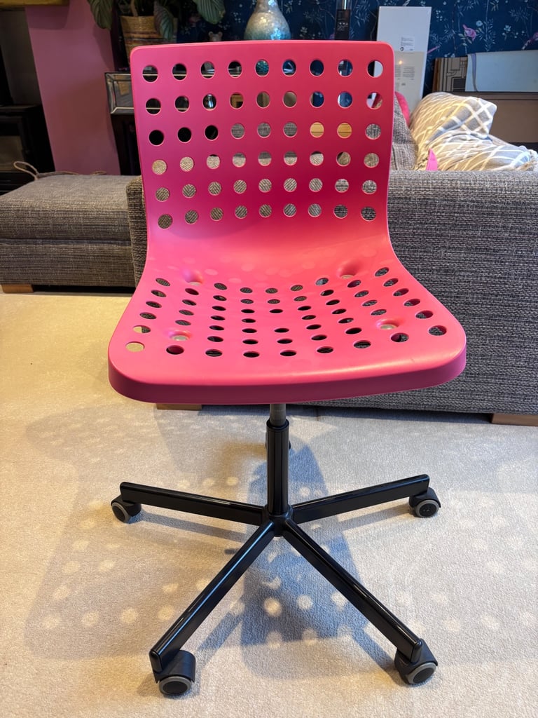 Pink office chair - FREE
