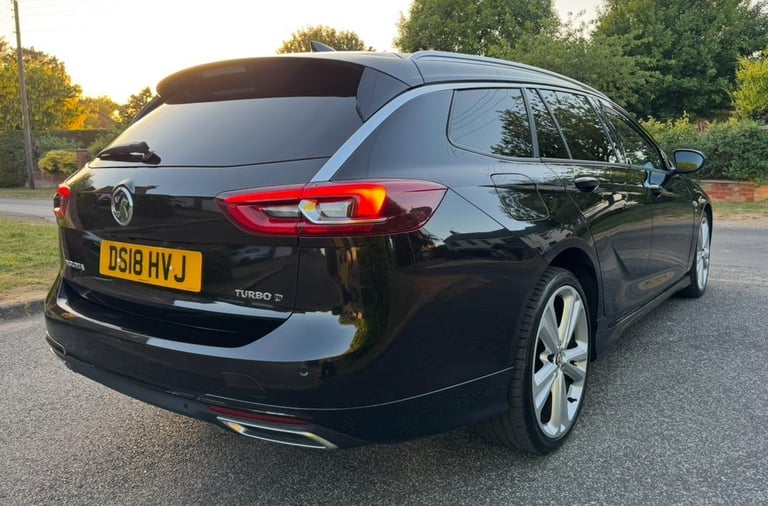2018 VAUXHALL INSIGNIA 2.0 SRi VX-LINE NAV AUTO TOURER ESTATE LONG MOT STUNNING 