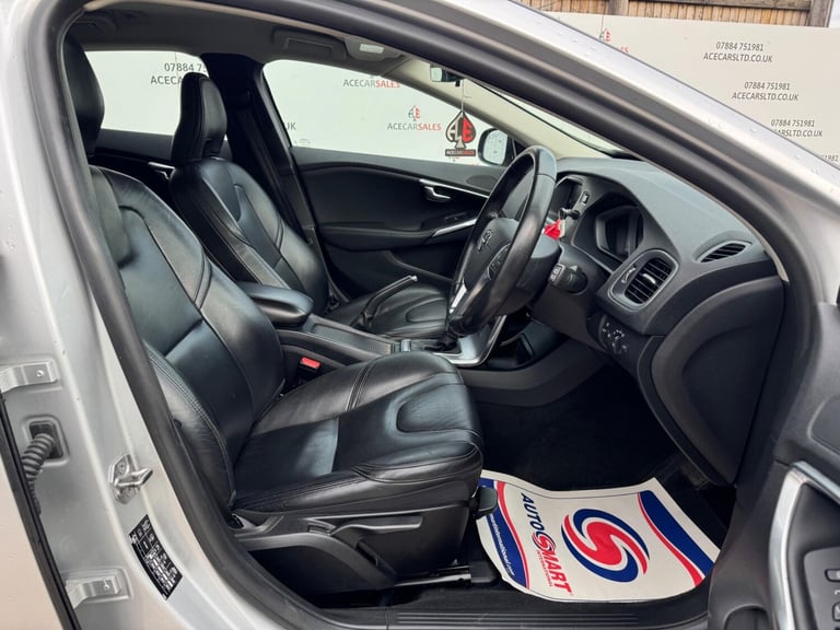 2016 Volvo V40 D3 [4 Cyl 150] Inscription 5dr Geartronic HATCHBACK DIESEL Automatic