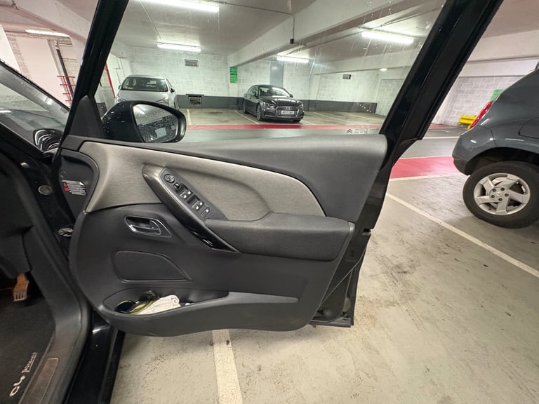 Citroen, GRAND C4 PICASSO, MPV, 2015, Manual, 1560 (cc), 5 doors