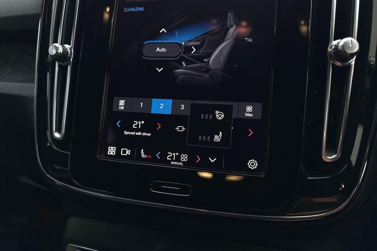 2022 Volvo XC40 Recharge 69kWh Plus SUV 5dr Electric Auto (231 ps) ESTATE Electric Automatic