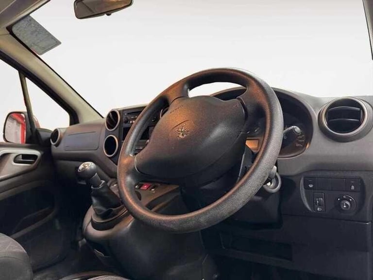 2018 Peugeot Partner Tepee 1.6 Active B-Hd 5dr MPV Diesel Manual