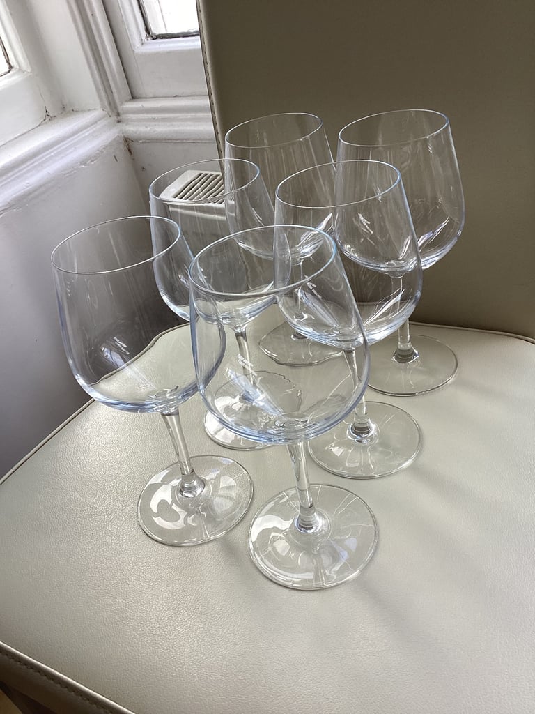 image for 6 Wine Glasses
