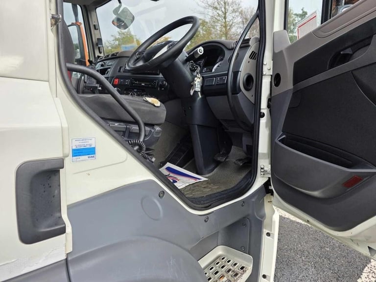 2020 Daf CF370 high sleepercab 4x2 with 25.5ft grp box