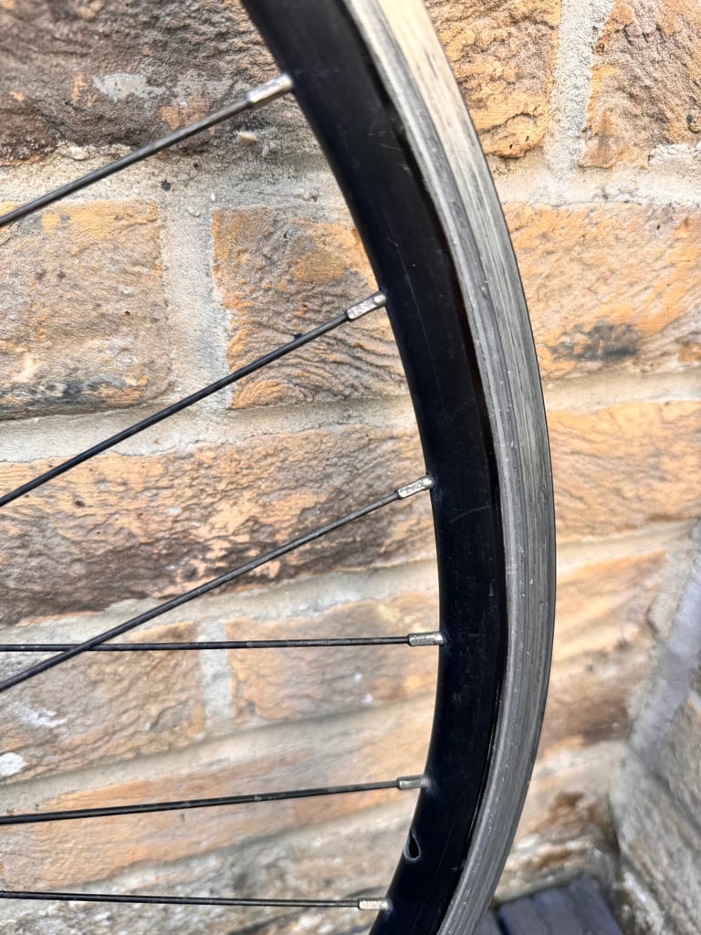 700c bicycle front wheel fixie track pista single speed hub rim brake race