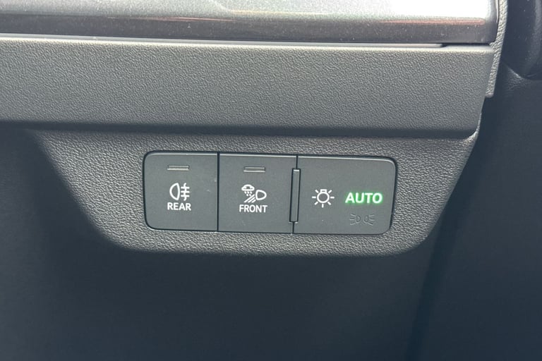 2024 Audi Q4 e-tron Q4 Sportback S line 45 e-tron  210,00 kW SUV ELECTRIC Automatic