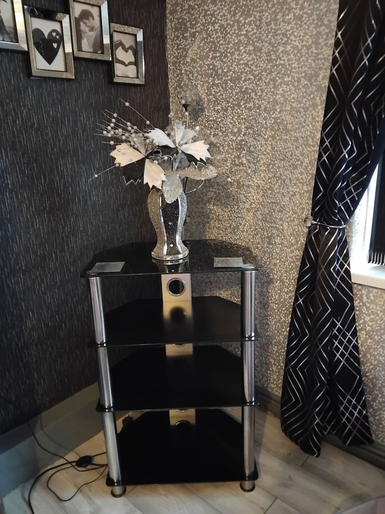 image for Black &chrome stand