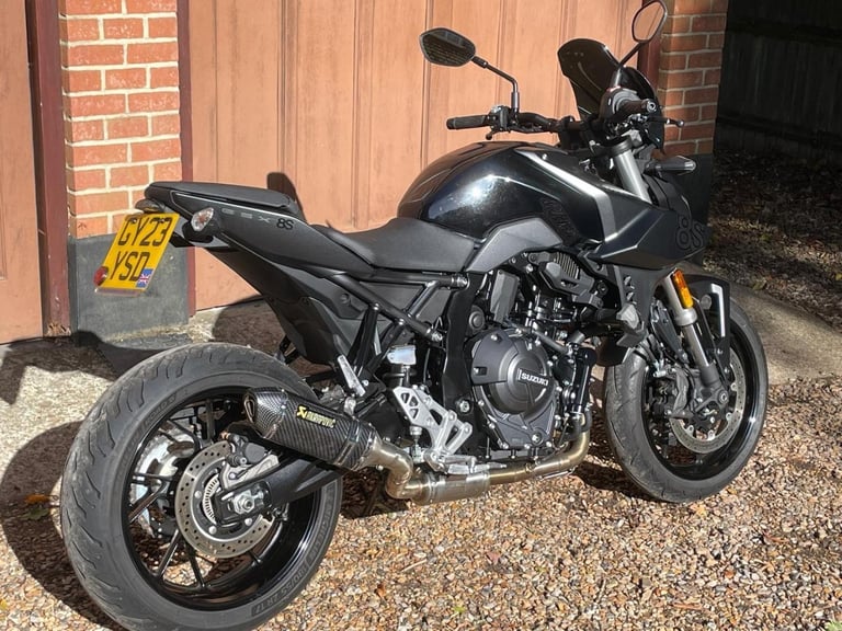 2023 SUZUKI GSX-8S