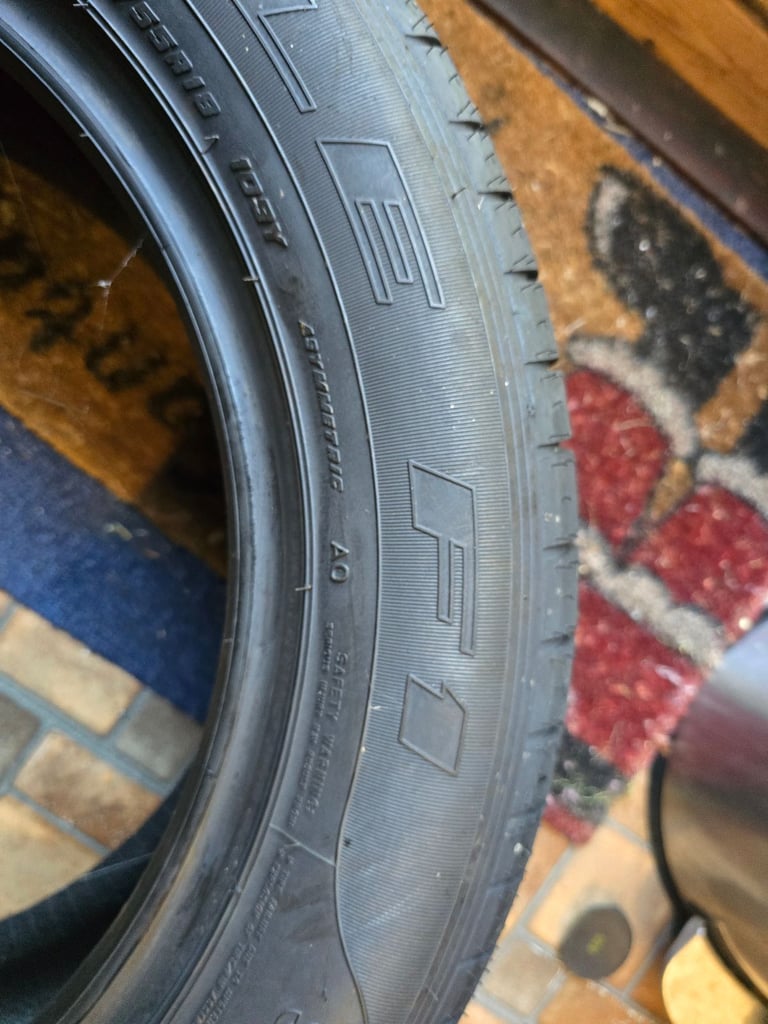 Goodyear Eagle F1 255 55 18