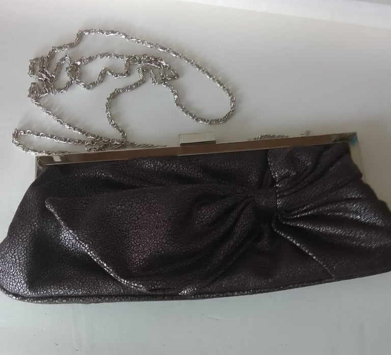 Handbags 