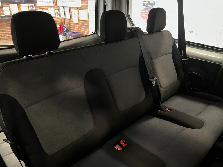 2018 Vauxhall Vivaro L2 1.6CDTI 120PS 9 SEAT LWB MINIBUS (EURO 6) MPV Diesel Manual