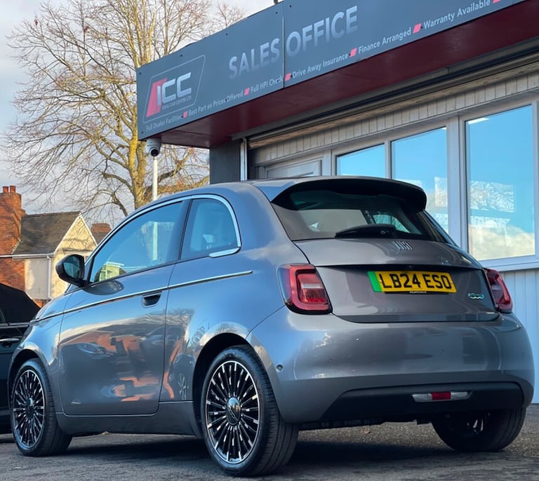 2024 Fiat 500e 42kWh La Prima Hatchback 3dr Electric Auto (118 ps) Hatchback Electric Automatic