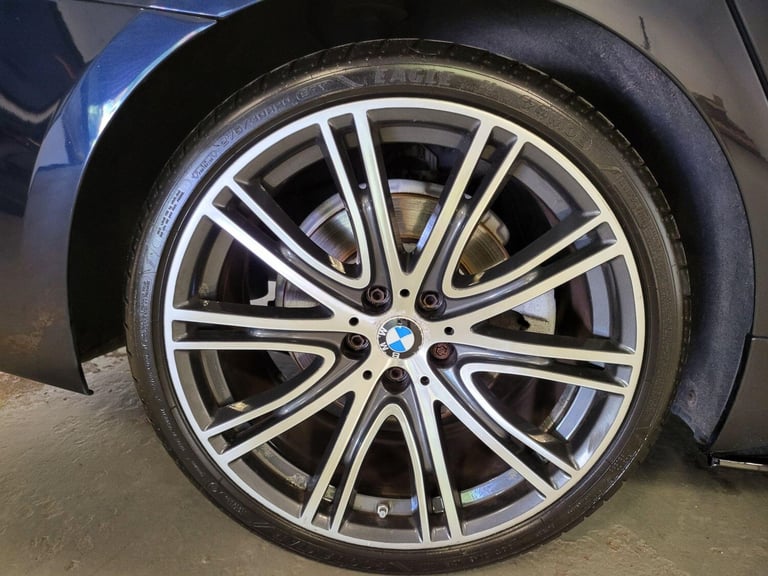 2017 BMW 5 Series 2.0 520d M Sport Auto xDrive Euro 6 (s/s) 4dr SALOON Diesel Automatic