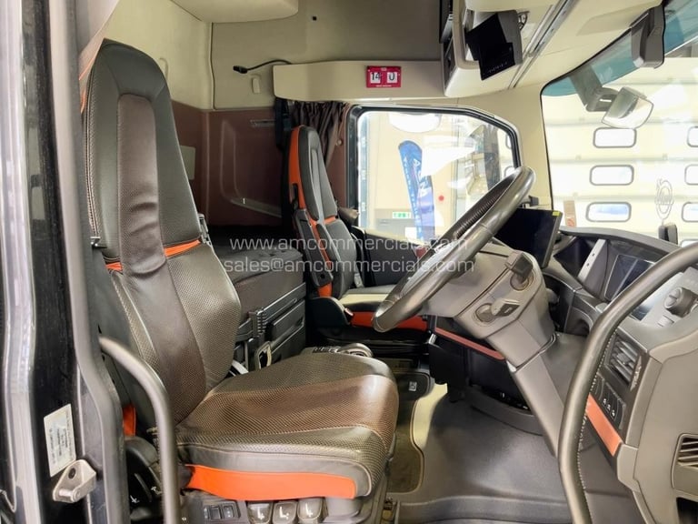 Volvo FH750 6x4 120t 3.2wb hub reduction double drive,i shift engine brake